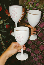 Load image into Gallery viewer, amie wine glasses
